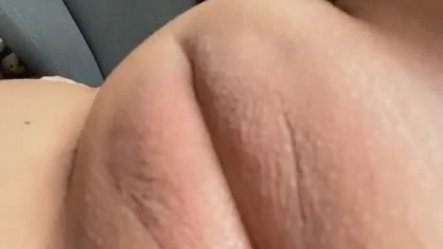 Take a closer look at my pussy