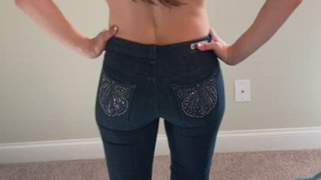 Anyone wanna dick down this mom of 5 in front of my hubby?
