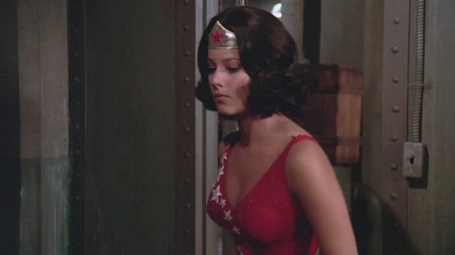 Debra Winger plots almost groped in Wonder Woman (1976)