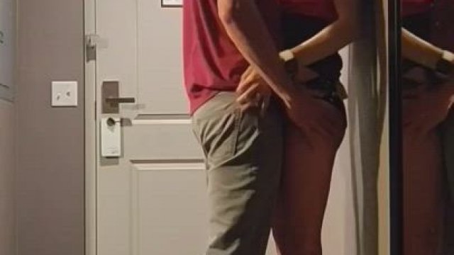 She loves to be pinned against the wall 32(F) 33(M)