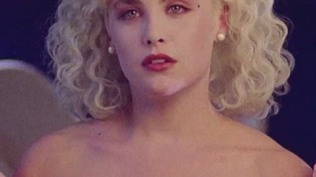 Sherilyn Fenn in Two Moon Junction