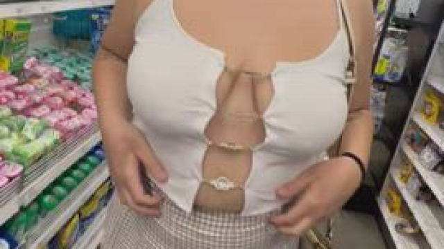 Wyd if I flash you my tits in target? [F]