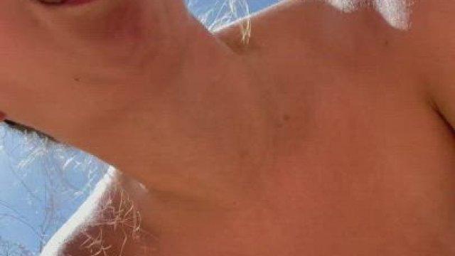 I like to suck under the sun ??