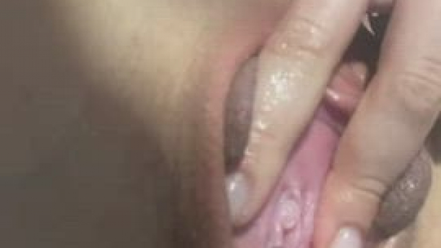 Do you like my wet pussy????? She wants your cock ????