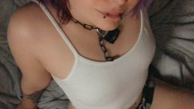 Who wants to play with me ????Your petite 19 yo alt babe????[g/g][dom][sub][sext