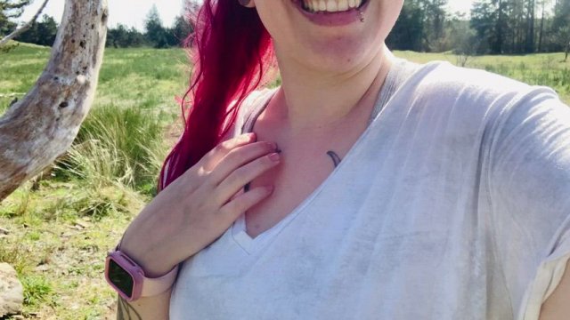 Beautiful day to flash my tits for the neighbors [GIF]