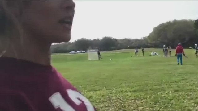 Hot Amateur Walks in the Park [GIF]