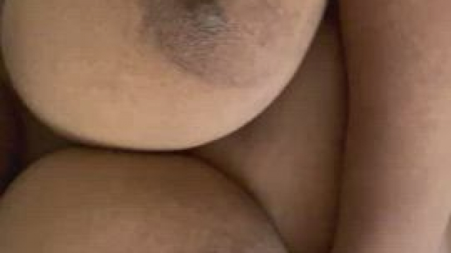 My jiggly boobs