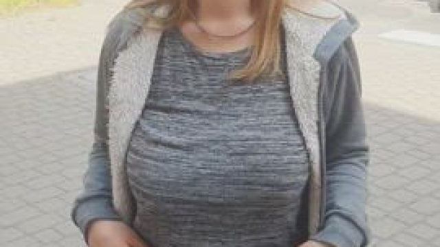 Nothing like standing in the middle of an intersection and showing off your big 