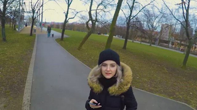 Eva Elfie gives a Quickie in the Park [GIF]