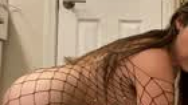 Do you like this milf pussy?
