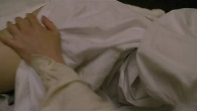 Saoirse Ronan and Kate Winslet lesbian scene