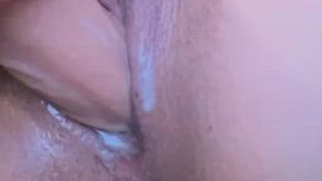 anybody volunteer to clean up my creamy pussy ?