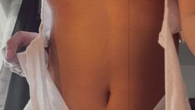 ????20 y/o???? ????Naughty Beauty???? ????Custom requests, video dickrates, talk
