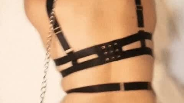 I Love Being Leashed And Fucked