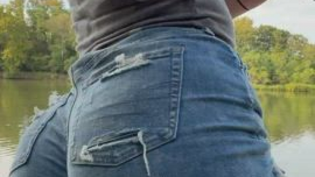 Do you love a nice ass in jean shorts?