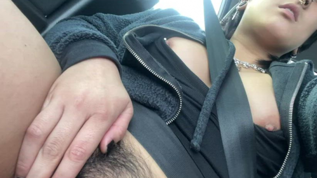 If I flashed you my hairy pussy during a drive would that help you have a better