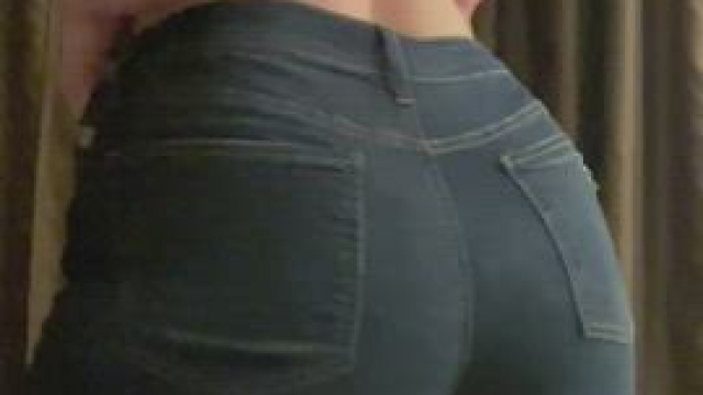 I did all the hard work for you! Just pull those panties aside????