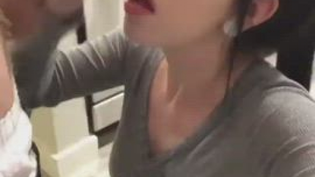 A girl who loves getting cum on her face