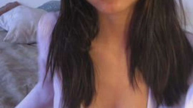 Happy 420 Who wants to come smoke and chill with me?