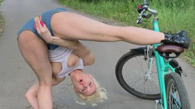 Would you fuck me in a public place on a bike ride? I want it????