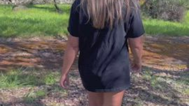 Nature walks with nothing but my shirt on ???? [gif]