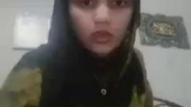 Horny Paki Girl Shows Her Boobs and Pussy !! (COMMENTS )