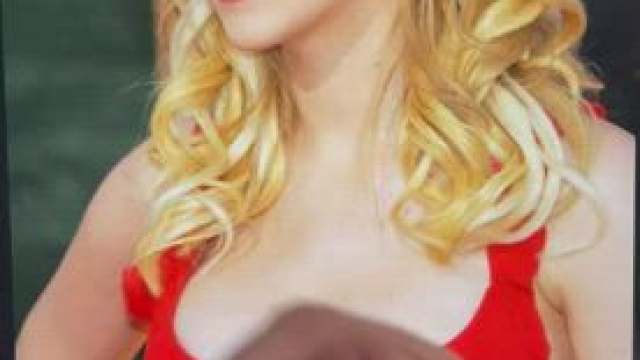 Scarlett Johansson red dress tribute