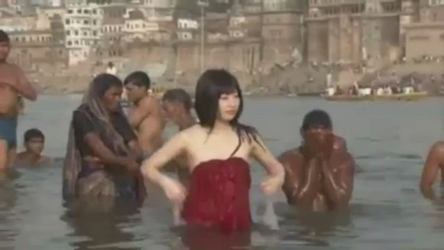 JAV model naked in Varanasi river