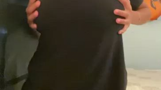 If you think my tits are cute, you owe me an upvote ????