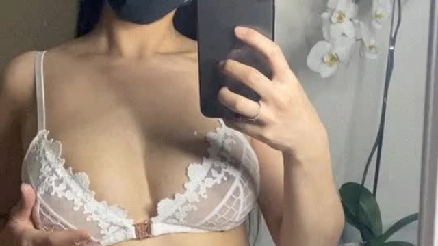 Rate my lingerie with an emoji ????