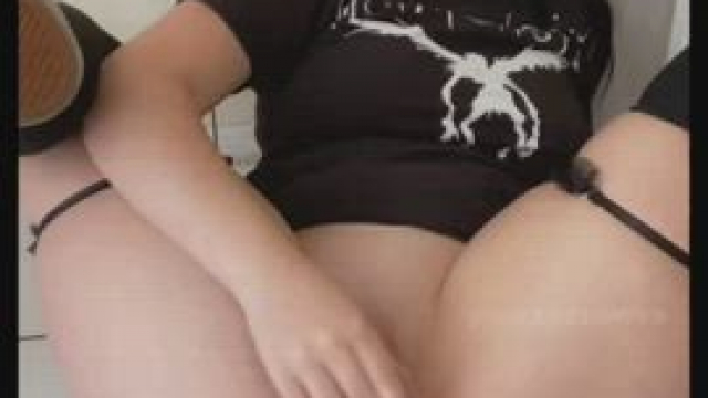 Thick thighs and creamy pussy