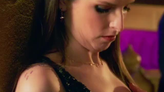 Anna Kendrick getting groped by Brittany Snow