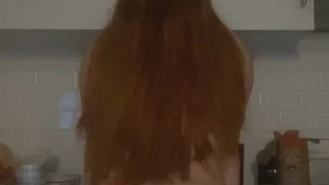 wanna take a thicc redhead from behind?