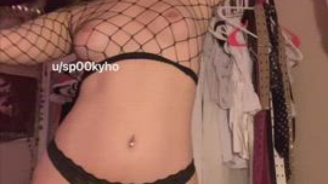 this is my application to be your little titty big booty goth gf????????