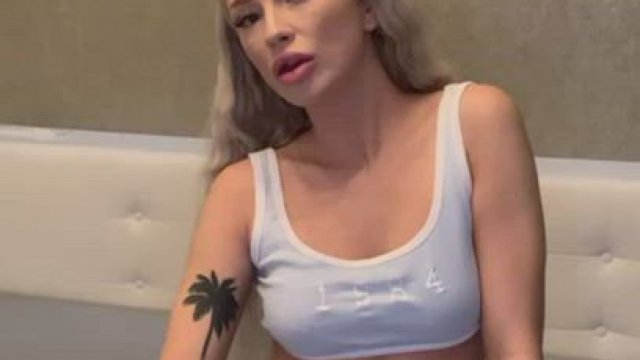 ????21 y/o ????????Blonde Naughty Queen???? ????I want to make you cum???? ????J