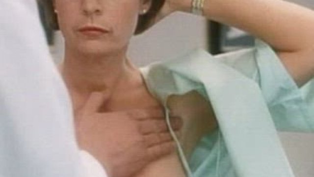 Meredith Baxter (46) - My Breast (1994)