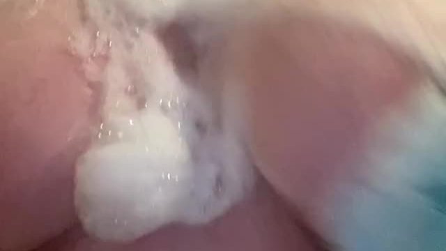 Here is some soapy natural titties for ya’ll. 