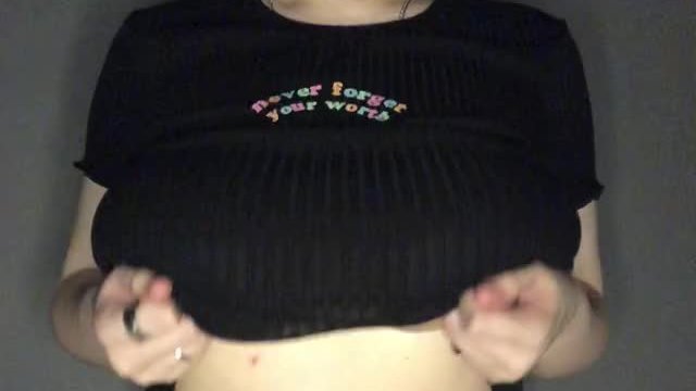 Titty drop for you guys who likes big areolas