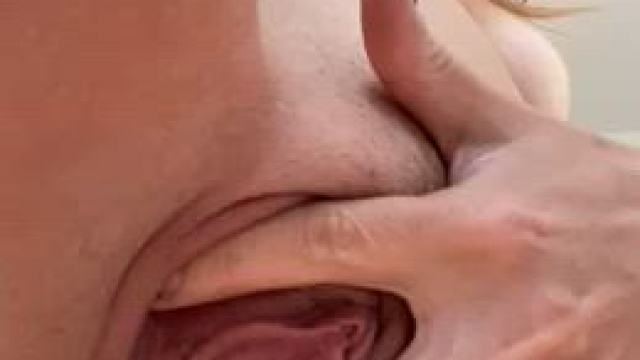 I love to play with myself full of cum ????