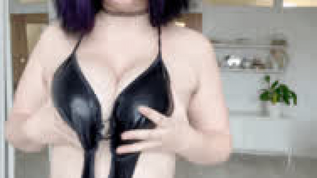 Horny goth girl want your cock