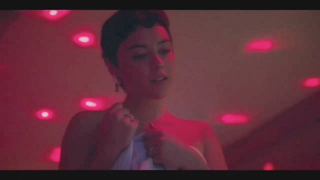 Carla Díaz - nude debut in 'Elite' S04