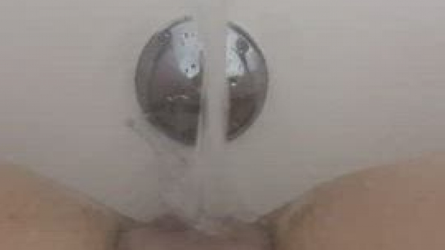 I love watching the water run on my clit