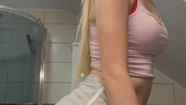 I am very shy but hope that you like my ass????