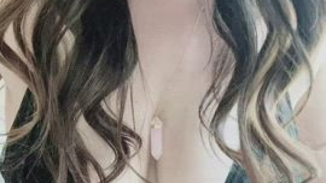 Does my necklace distract from the drop?