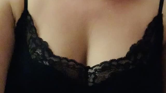 Simply big hot tits [f] - credit u/Adeptlyadroit