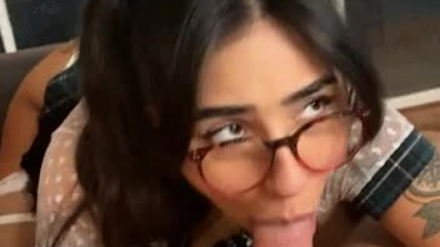 she made him cum in 1 minute with this eye contact