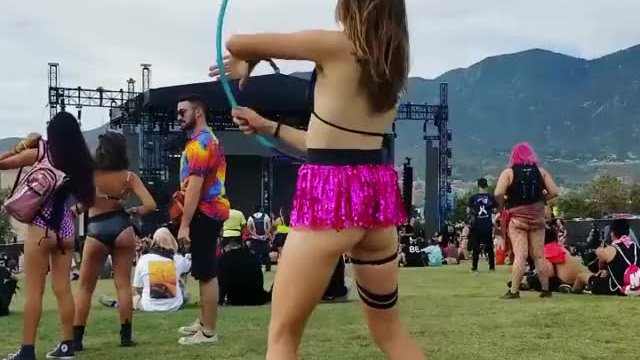 Talented Hooping... Meow!!!