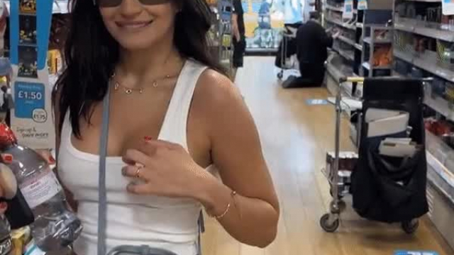 Got caught flashing my tits in the supermarket